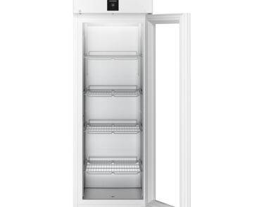 Armoire positive 5°C ± 3°C, 642 litres, porte vitrée